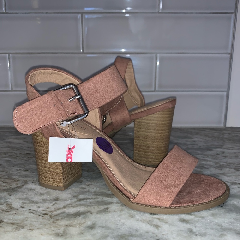 MADDEN GIRL Sandals
